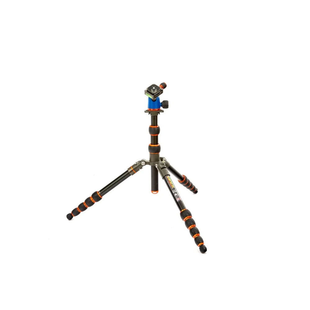 3LeggedThing 5233-Edit.jpg