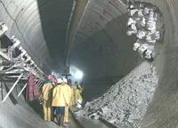 TARP Workers in the Tunnel Courtesy of the Metropolitan Water Reclamation District of Greater Chicago.
