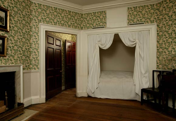  North Octagonal Room