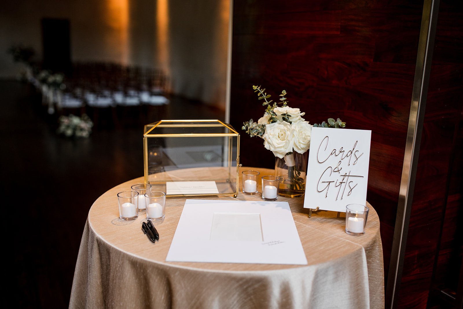 Gifts + Cards💌

Venue: @rubynashville 
Photography: @johnmyersphotography 
Florals: @lma__designs