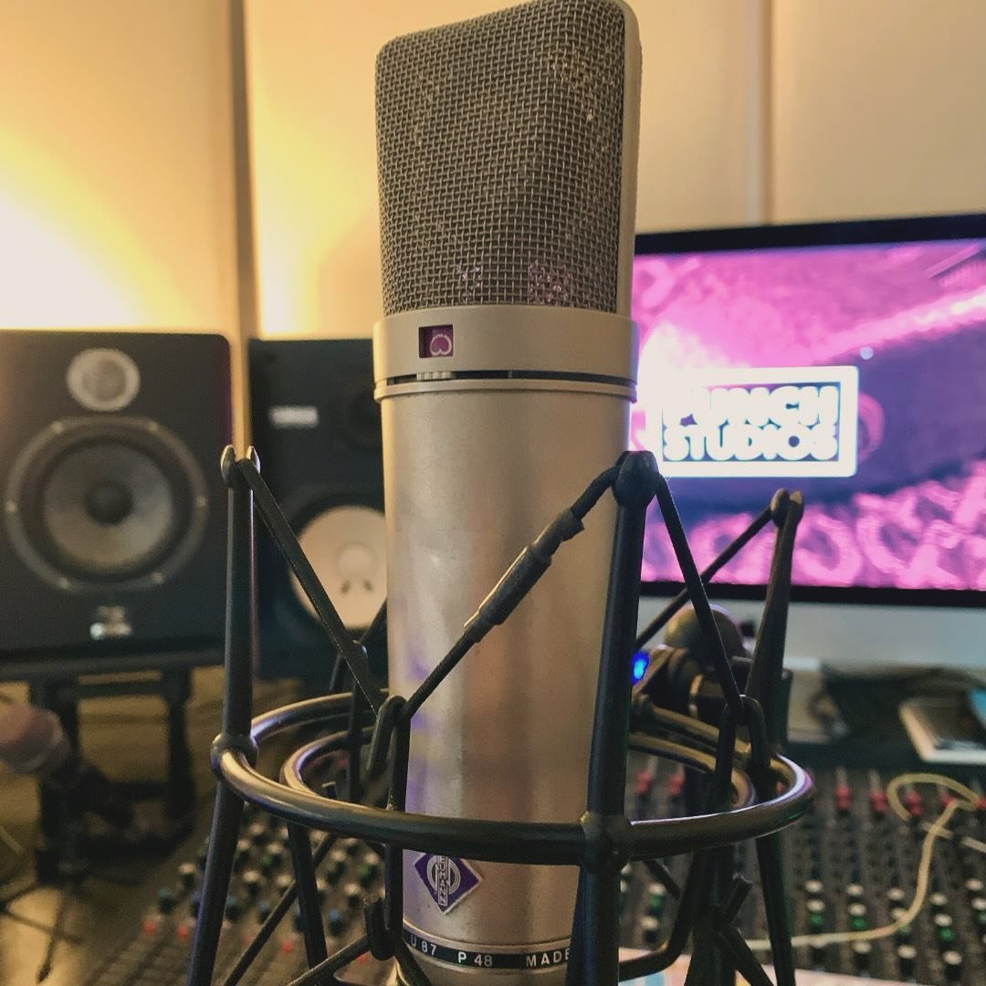 Excited to have our beautiful vintage @neumann.berlin U87 back in the mic locker after it&rsquo;s time away for some repairs. Big shoutout to @studiocarepro for the excellent work 🔥
#vintagemicrophone #recordingstudio