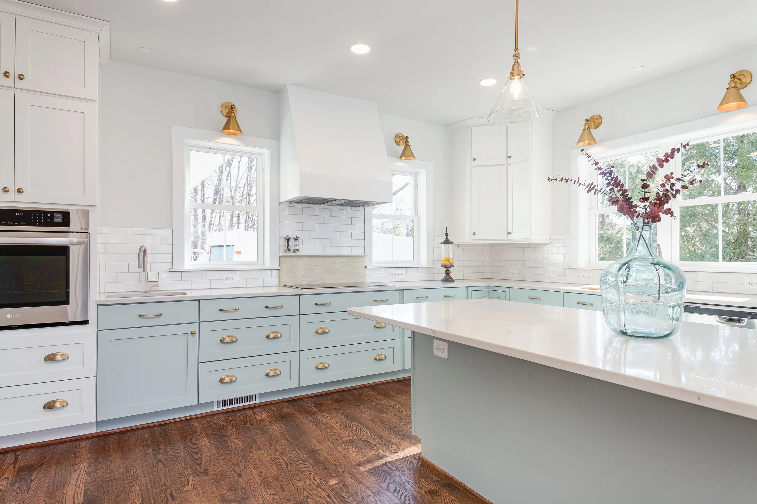 Northern Virginia Real Estate & Wedding Photographer