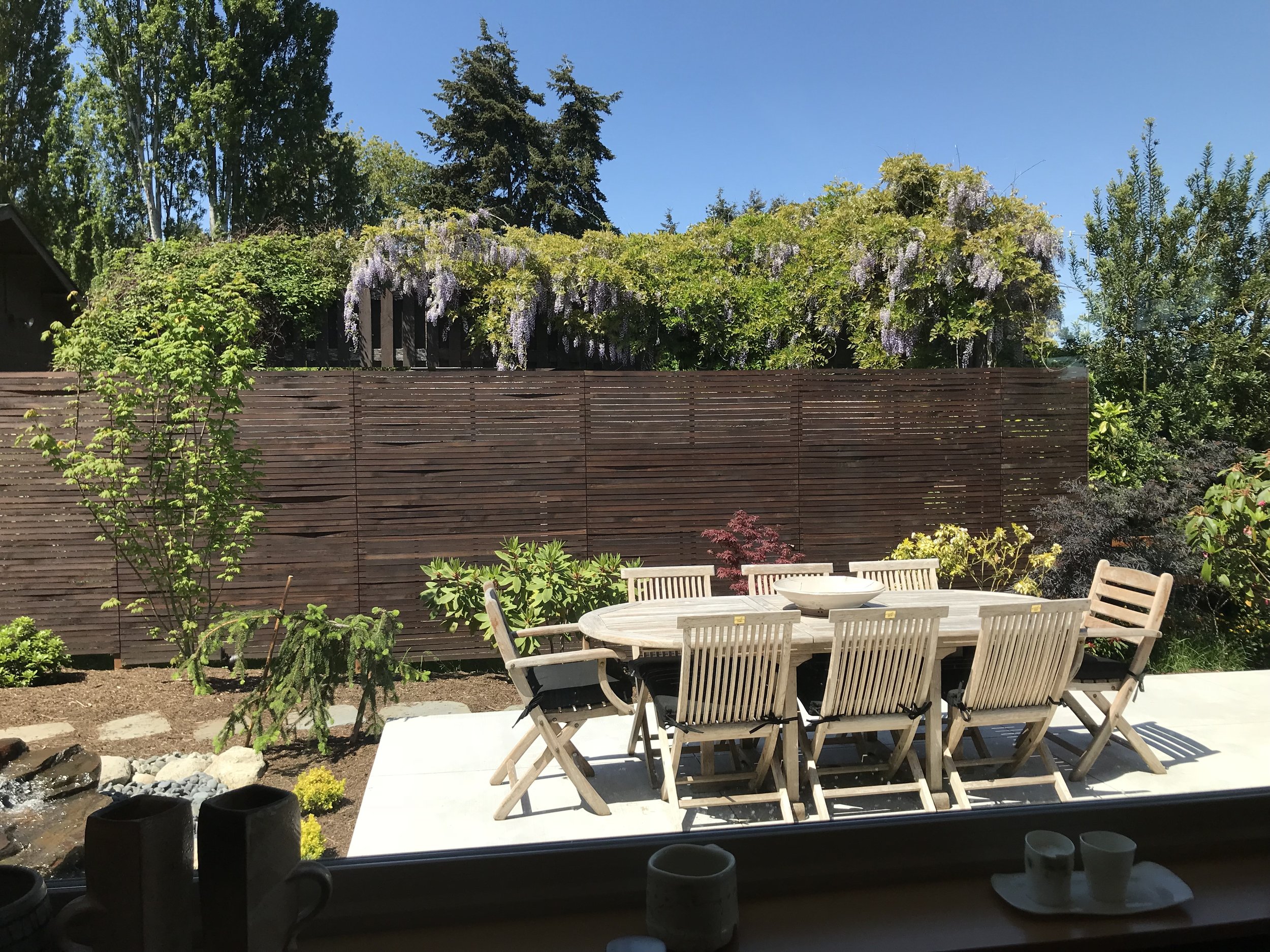 The outdoor dining room