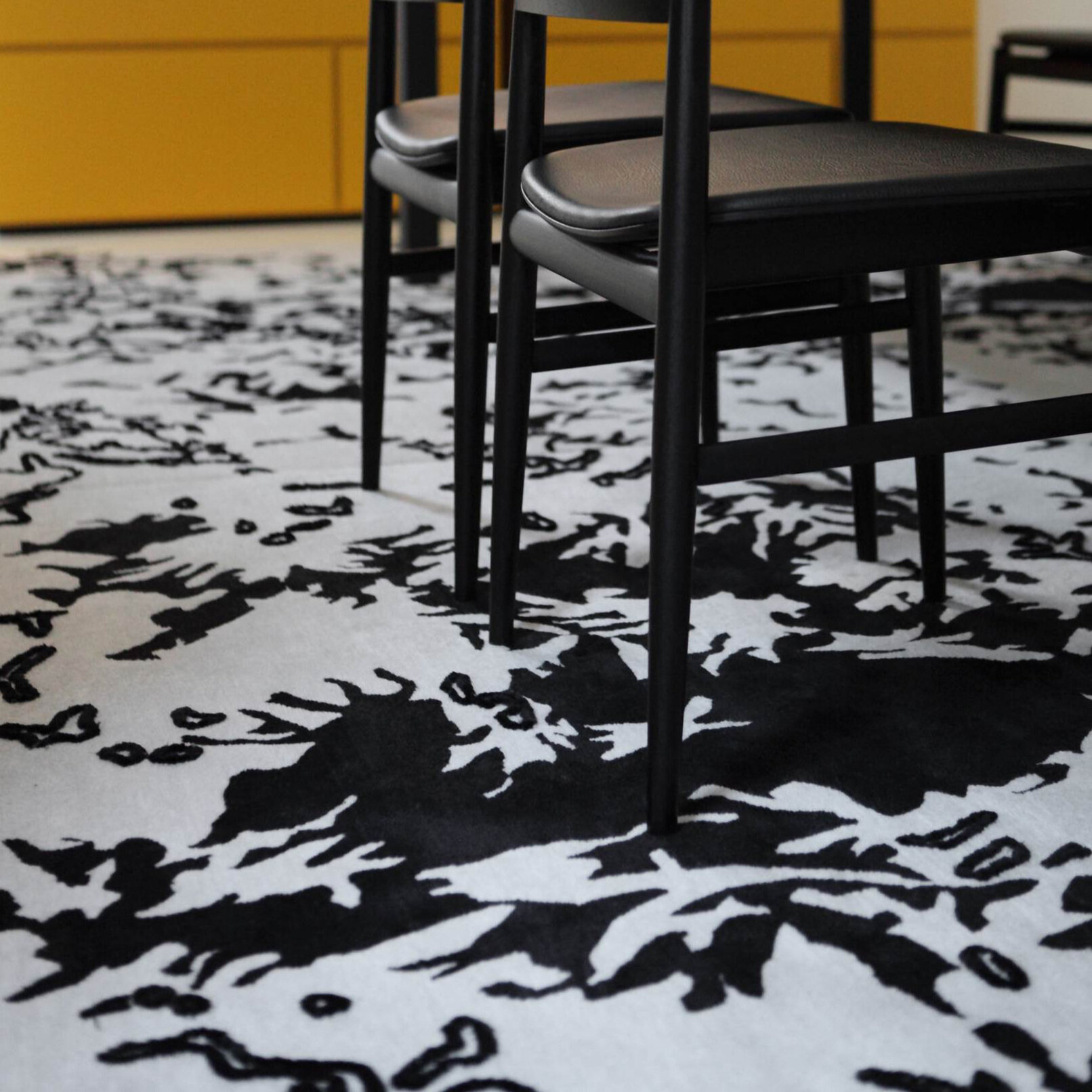 ICE FLOWERS RUG