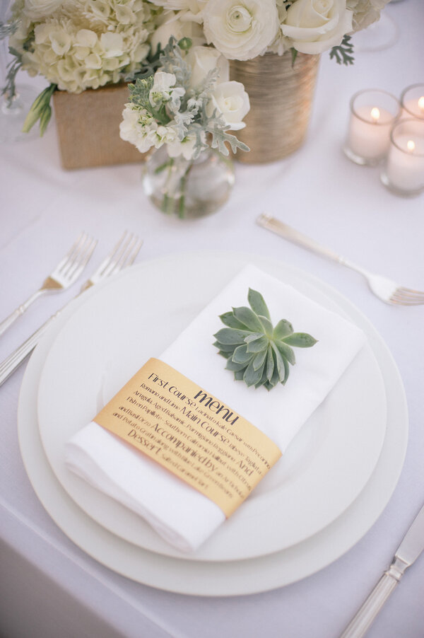 Place-Setting-with-Succulents.jpg
