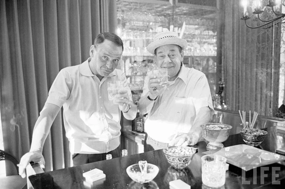 Frank Sinatra's Palm Springs - From Eating to Sleeping and Everything In-Between