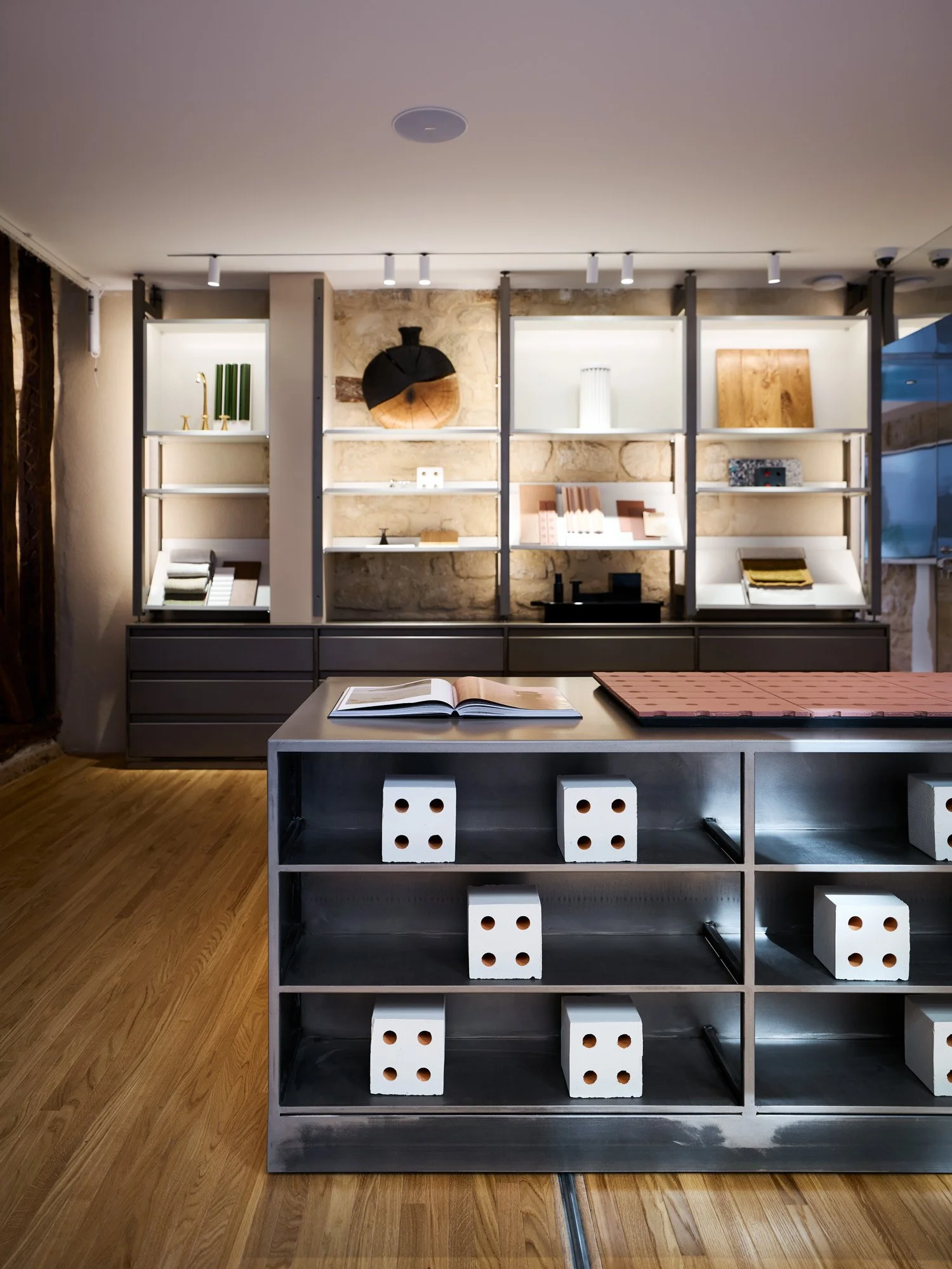 Cut  Architectures _ Vicalvi _ 014 Copyright David Foessel .jpg