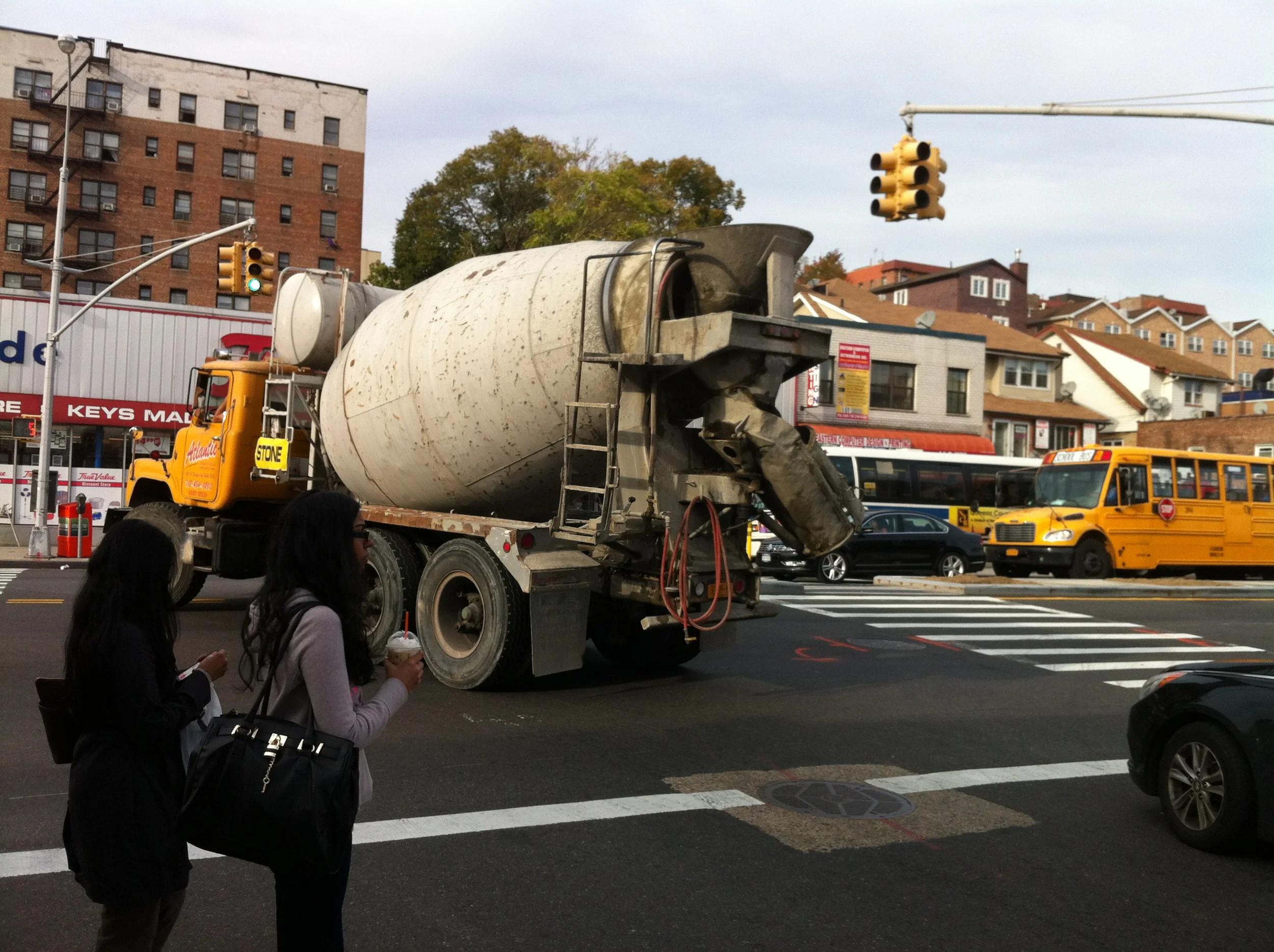 A commercial truck driver drove a cement truck through 170th Street in Jamaica, Queens, turning west onto Hillside Avenue. Source : Louis Flores 
