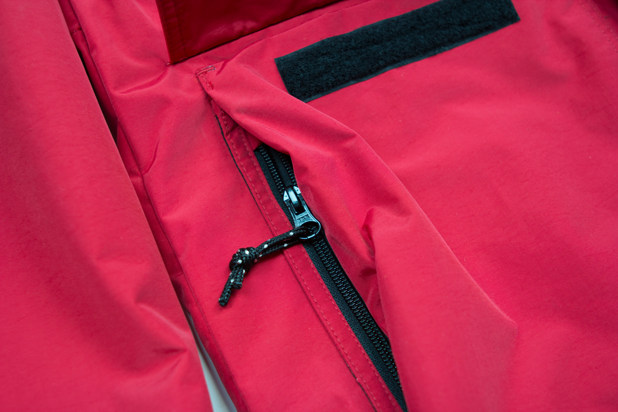 ROOMY 2-WAY HANDWARMER POCKETS WITH ZIP, AND VELCRO CLOSURE. WE USE VELCRO, NOT CHEAP "HOOK AND LOOP" IMITATIONS.