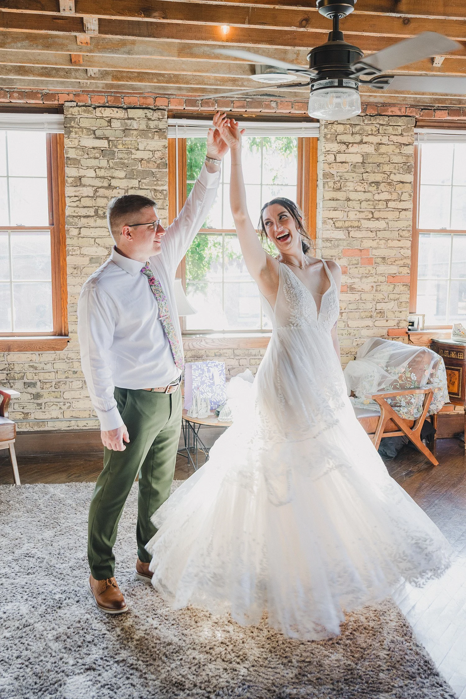 RoostMKE Married in Milwaukee Wedding Photographer_1929.jpg