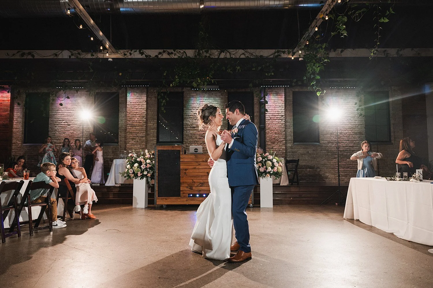 2025.05.23 - Roostmke.com - Emily.Chaz.9-74_web.jpg