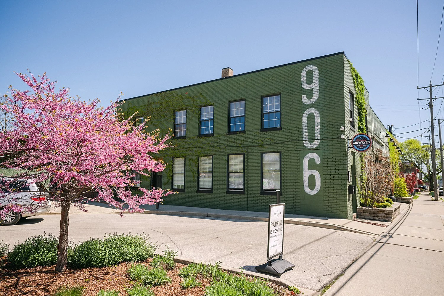 RoostMKE Married in Milwaukee Wedding Photographer_2061.jpg