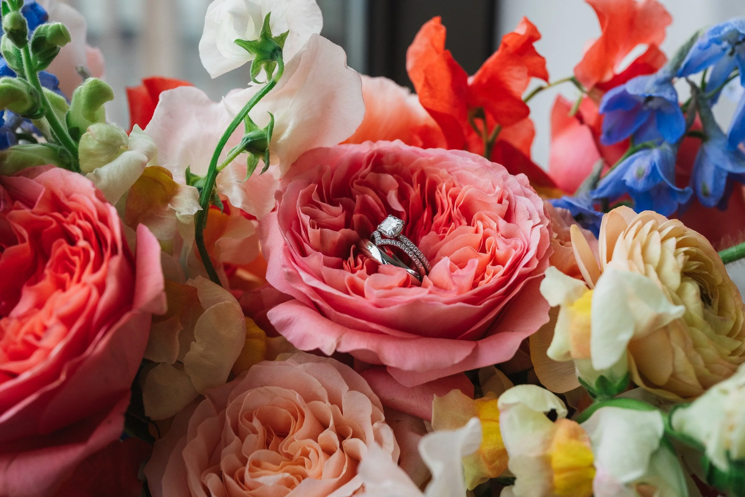 married in Milwaukee Pilot Project Saint Kate Art hotel Riverwalk Wedding Photos roostmke 05.jpg