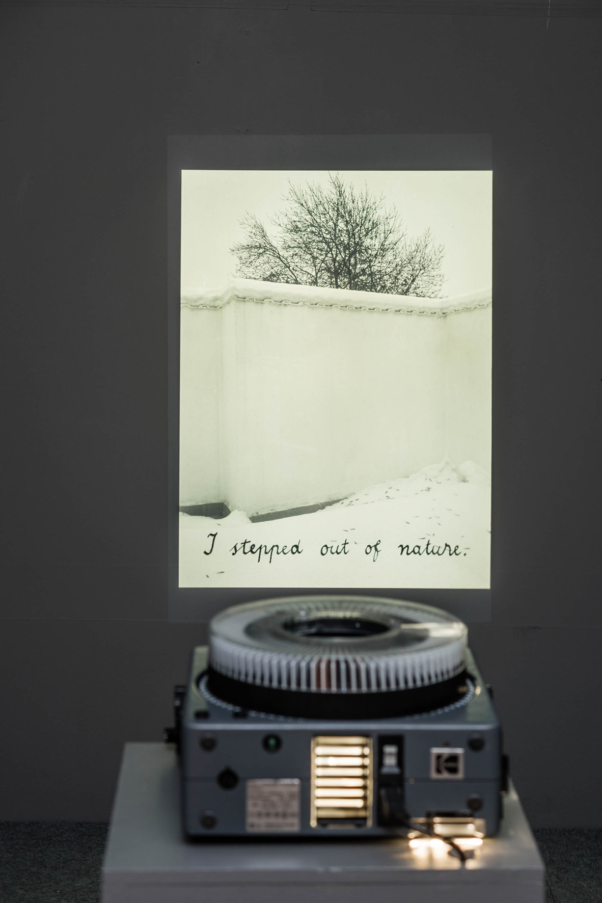 I ALWAYS WANTED TO BE AT THE CENTER (after Peter Handke) (2015) Slide projection, Exhibition view Image copyright: Jean Baptiste Béranger, courtesy of the Romanian Cultural Institute