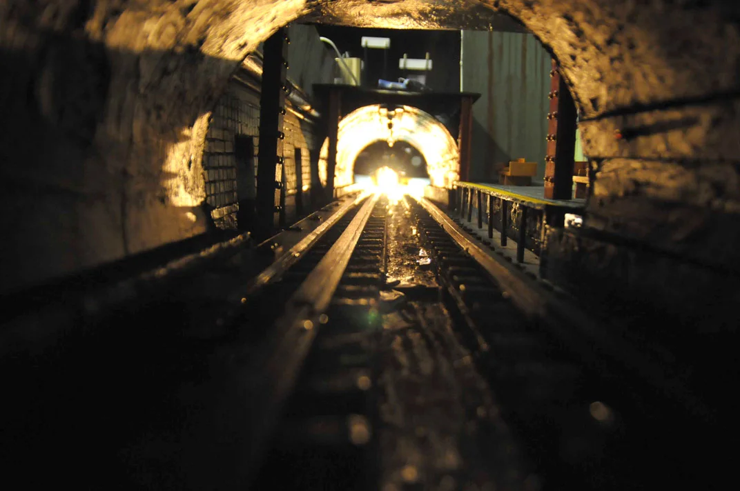third_rail_03.jpg