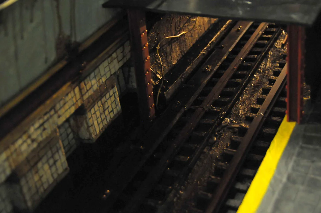 third_rail_04.jpg