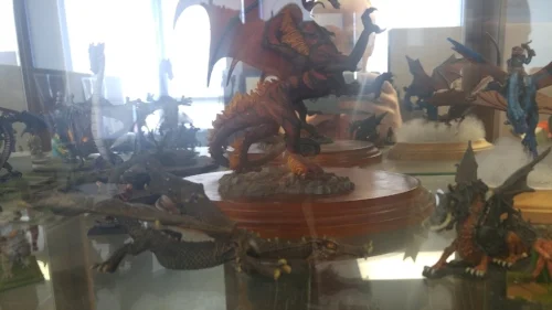 More cool dragons.