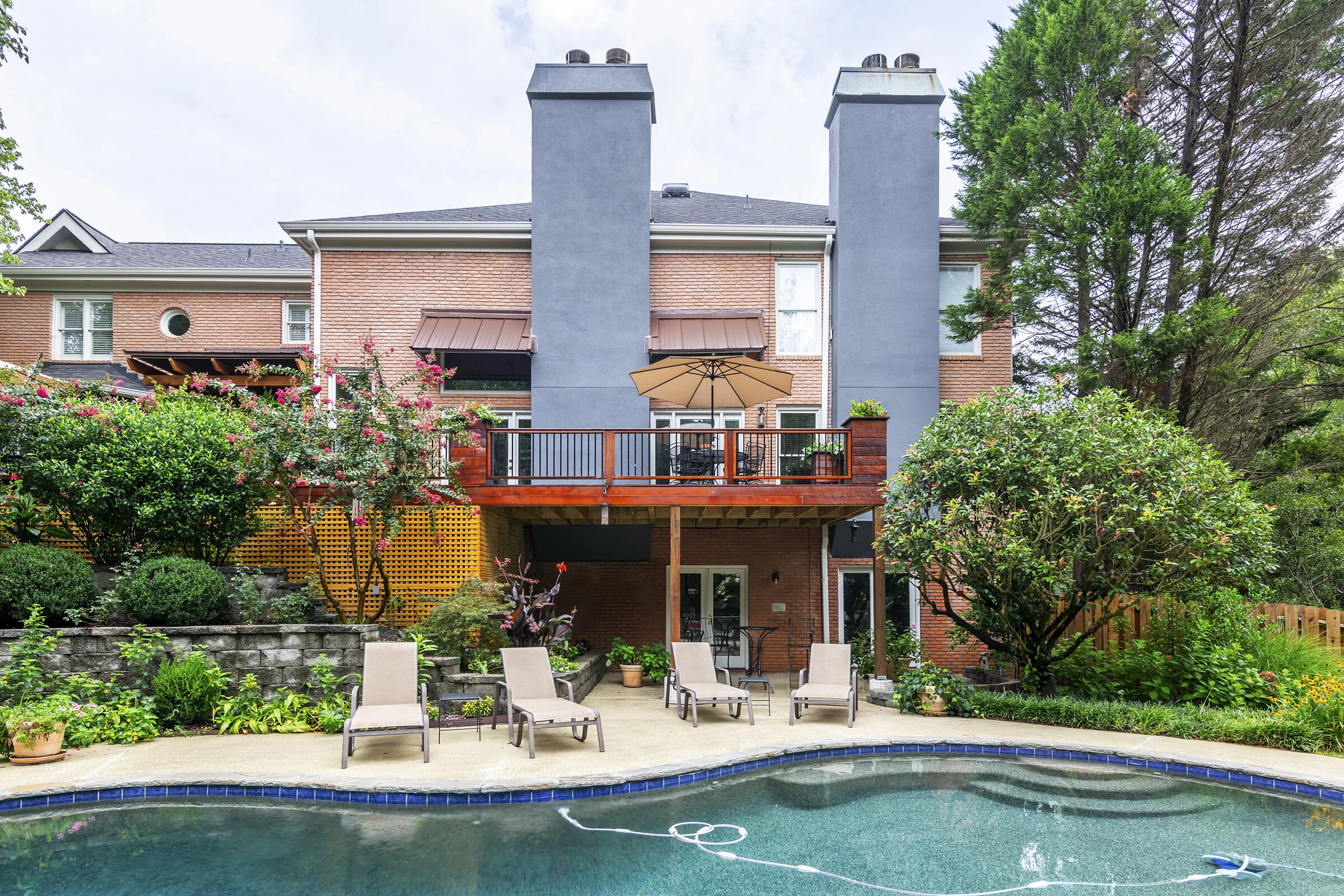 19 ii_compressed.jpg