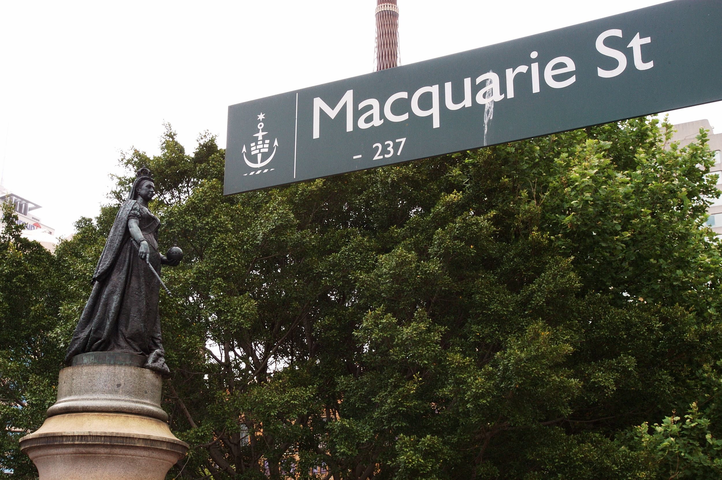 The Queen Victoria statue on Macquarie St