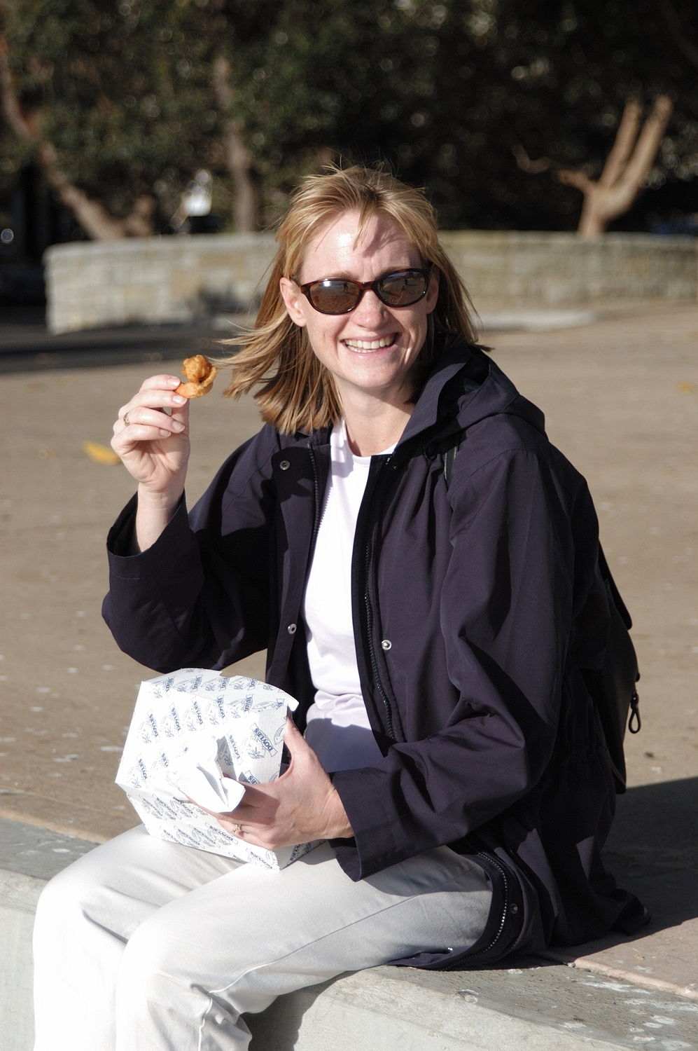 Here I am enjoying some delicious fried shrimp (prawns) takeaway from Doyle's on the sea wall at Watson's Bay