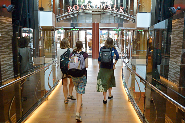 A few steps up from the Royal Promenade is the entrance to the Boardwalk