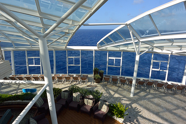 Solarium loungers