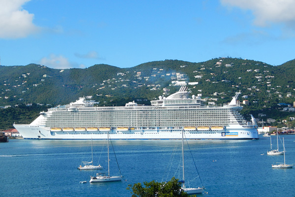 Oasis at the dock in St Thomas