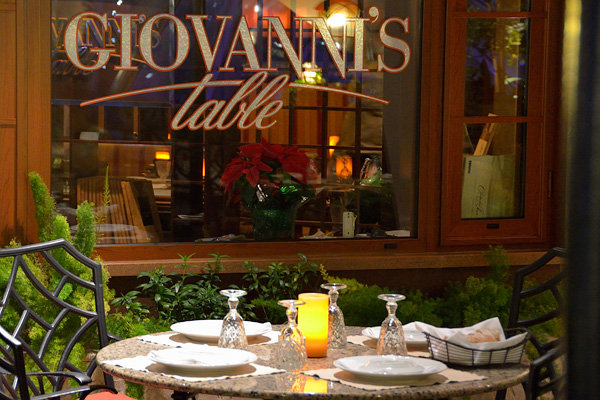 Outdoor seating at Giovanni's