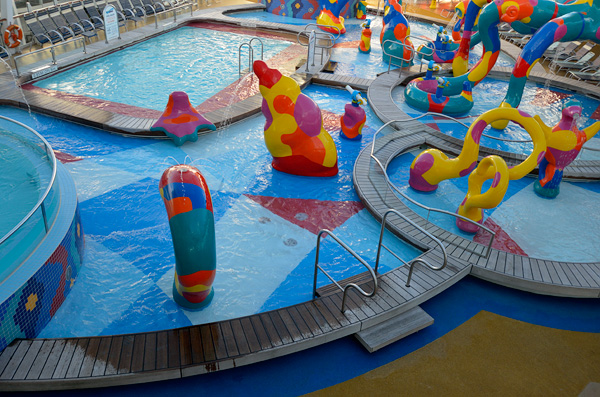 The Splash Zone kiddie pool
