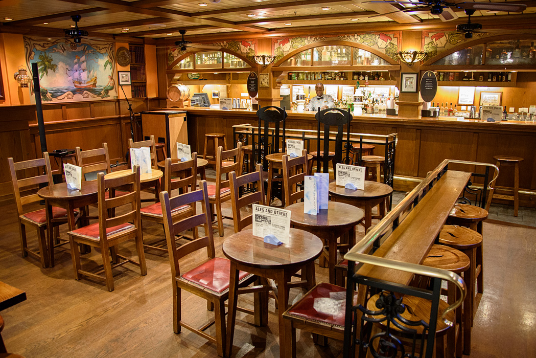 Royal Promenade Duck and Dog Pub