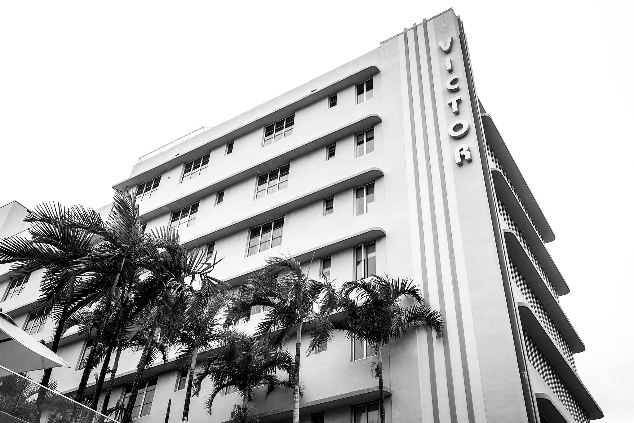 The Victor Hotel has examples of streamlines running down the building and eyebrows over the windows. 