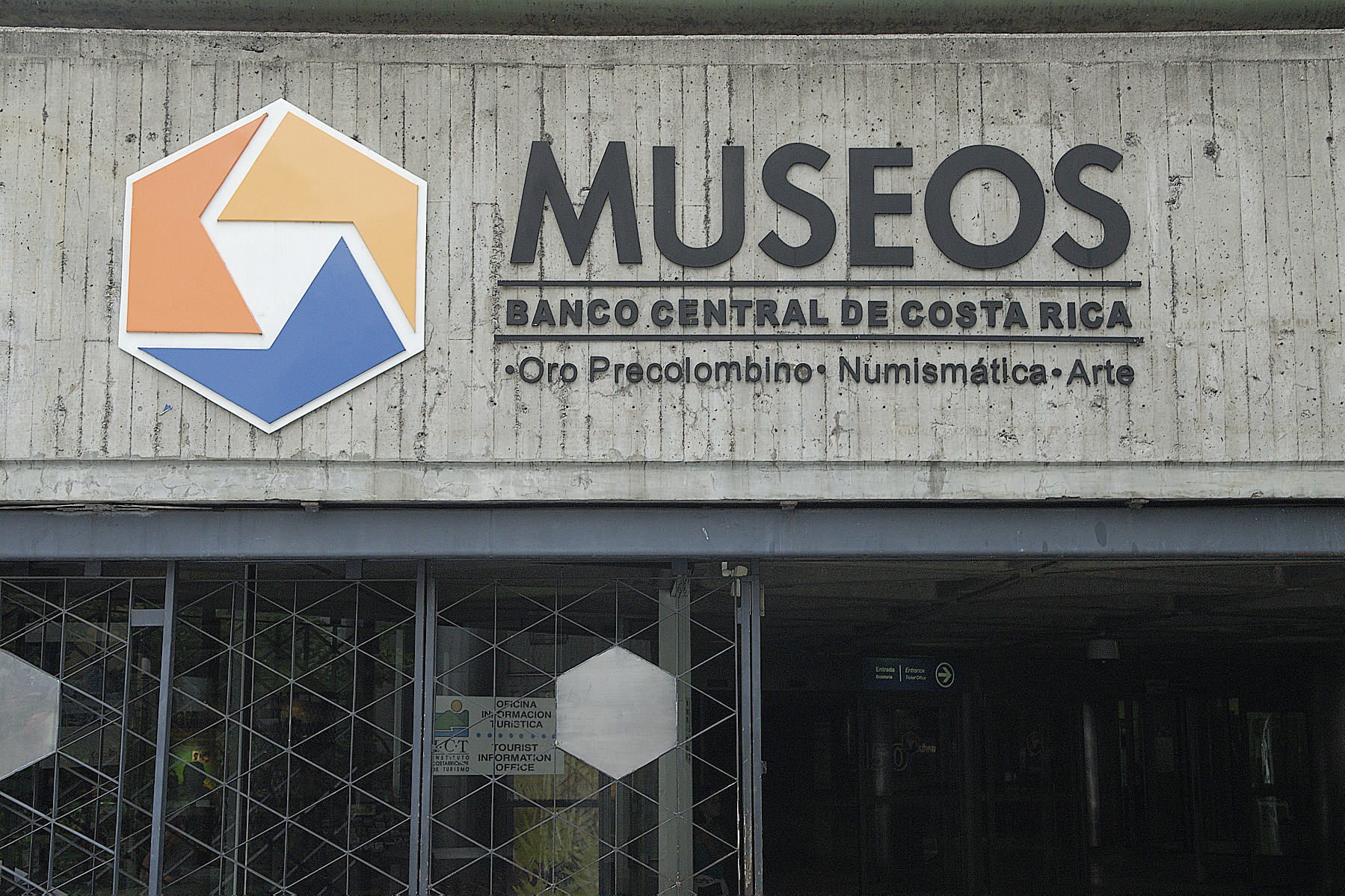 Another stop on our tour, the Museo Del Oro is located underground as part of the national bank.
