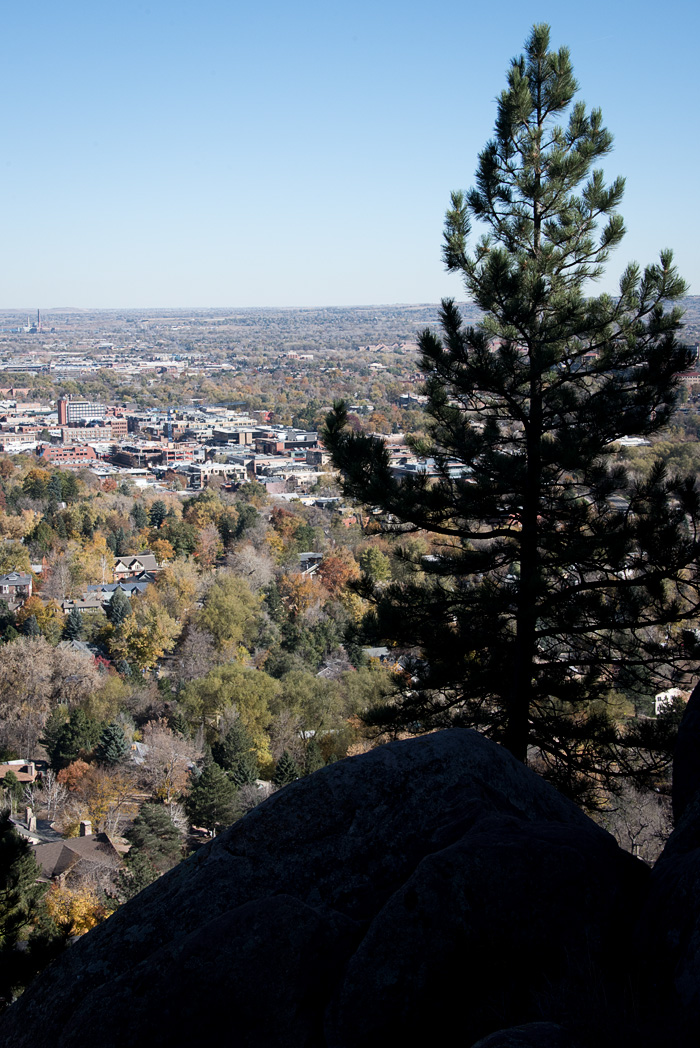 Boulder stretches out from the Red Rocks