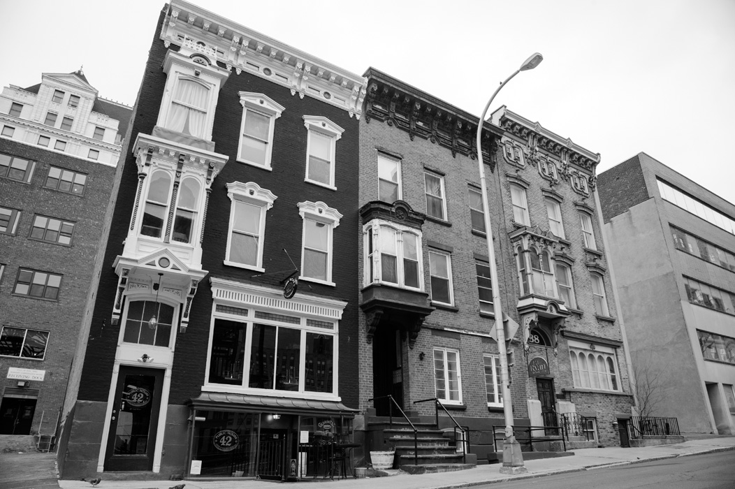 A beautiful trio of organ pipe buildings on Eagle St housing shops and an Irish pub our concierge recommended. 