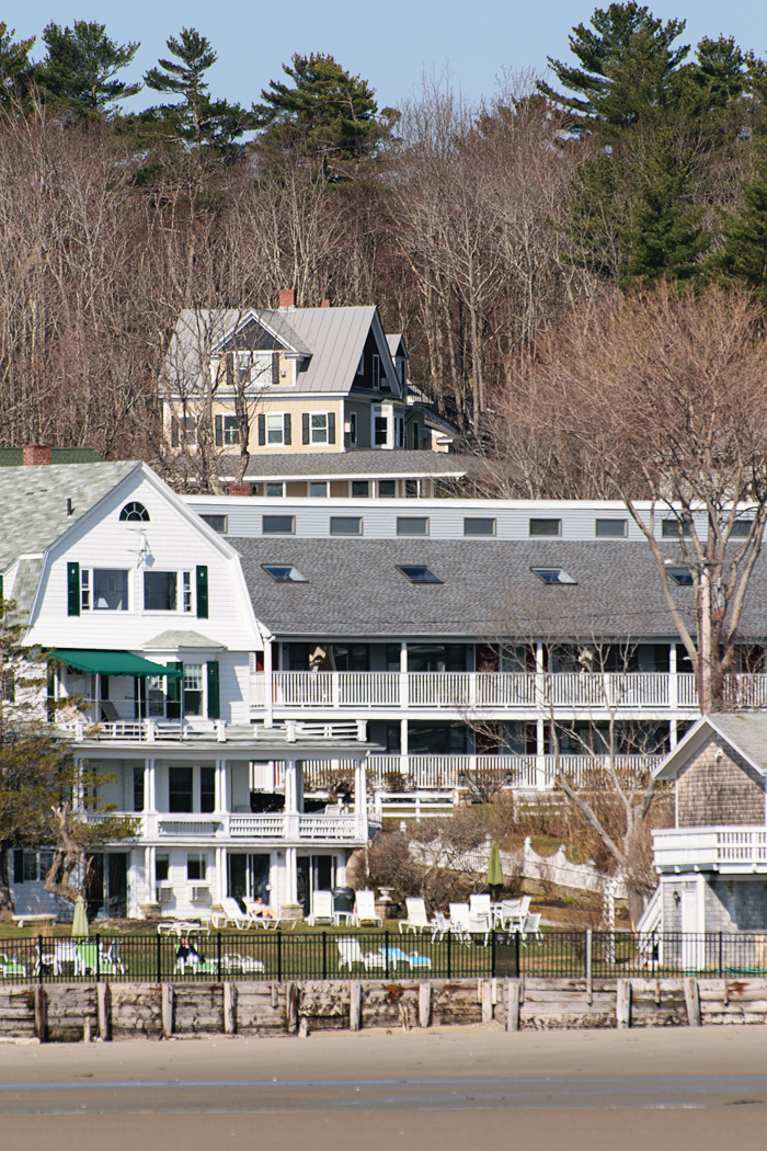 With lots of rooms needed for high season, specials are offered to fill hotels and bed and breakfasts during the off season. Ongunquit Beach