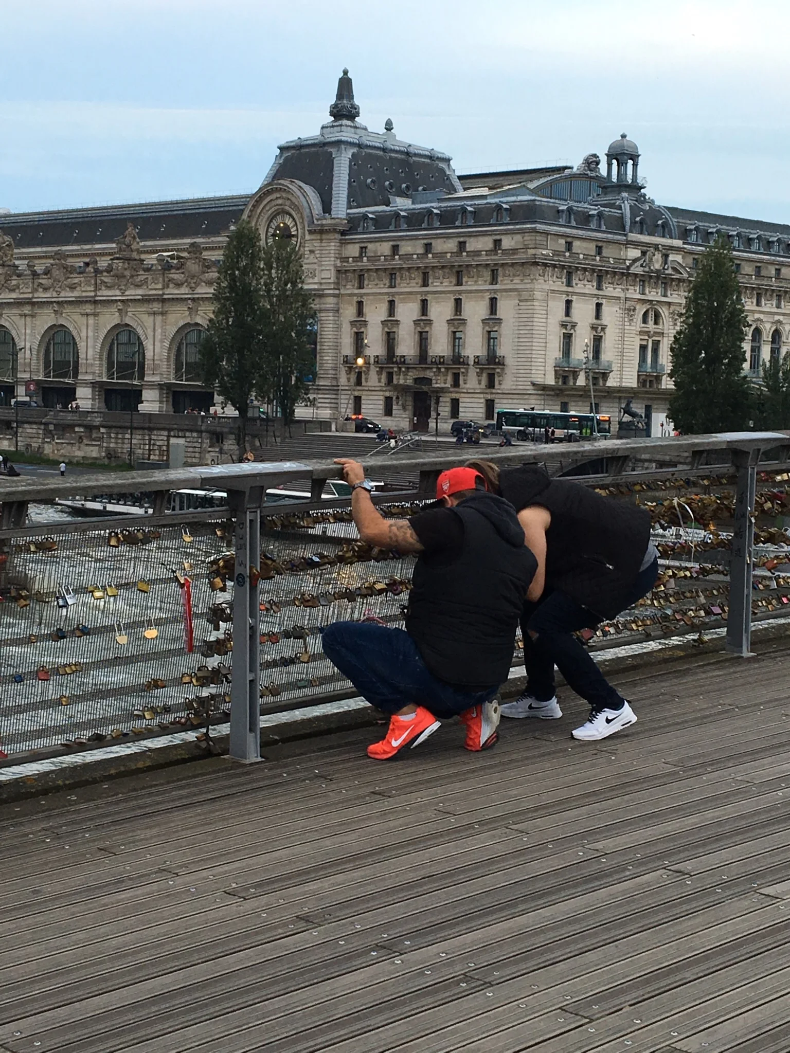A young couple locks down their relationship status on Pont Sofferino where people from all over the world leave a lock to commemorate their love. This reminds me to keep things secure while traveling! 