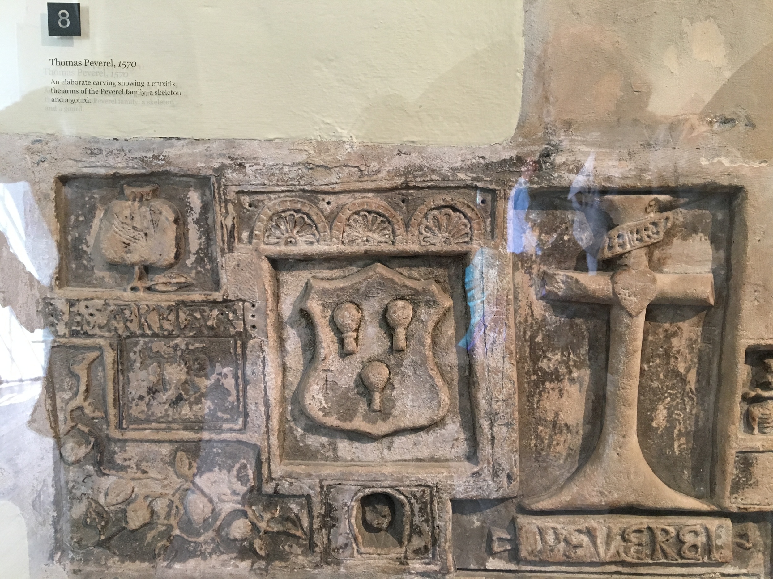 Thomas Peverel left his family crest on the walls of Beauchamp Tower.