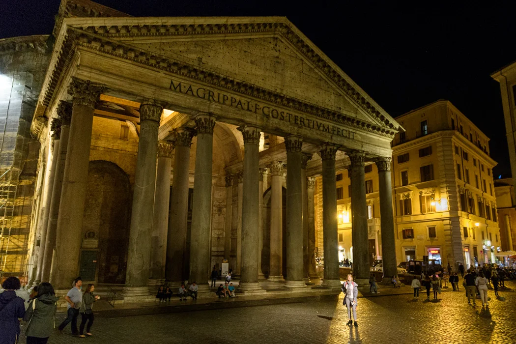 Pantheon in Piazza Della Rotunda