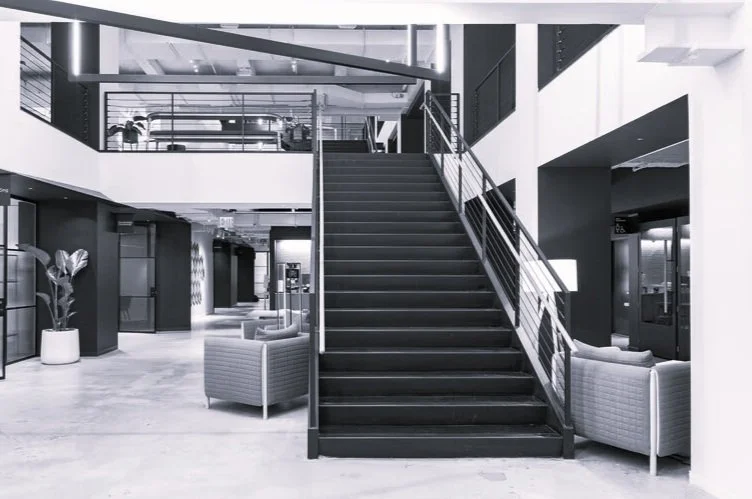 Convene-NYC-530-Fifth-Ave-Stairway_%28B%26W%29.jpg