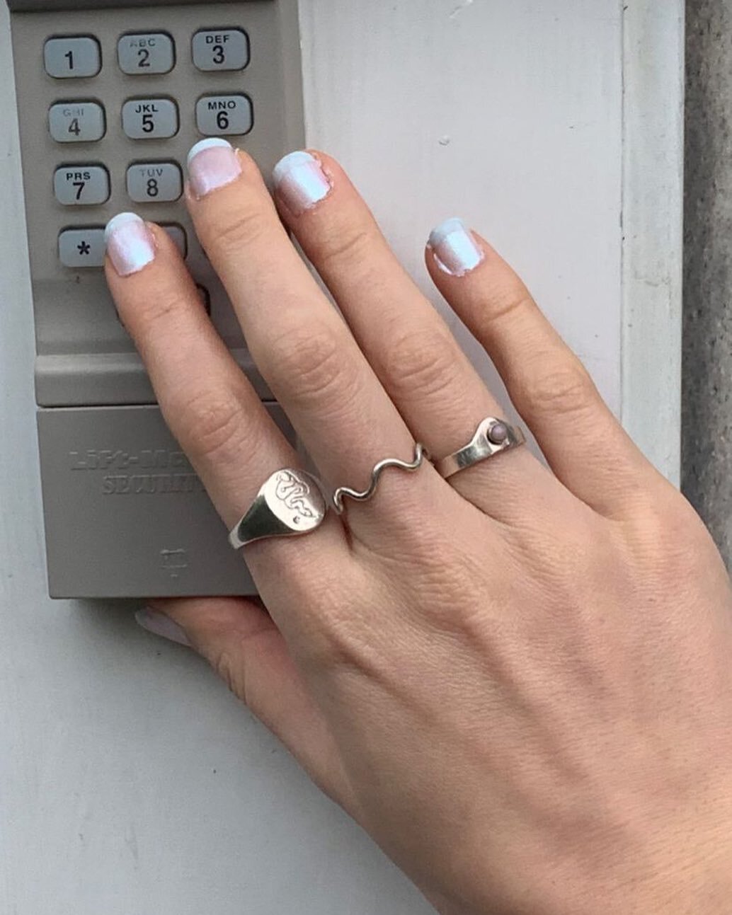 @nadinefullest in our Chill Ring 〰️and an old design of mine: the Pink Opal Space Ring 💗 (Q: should I bring those back?)