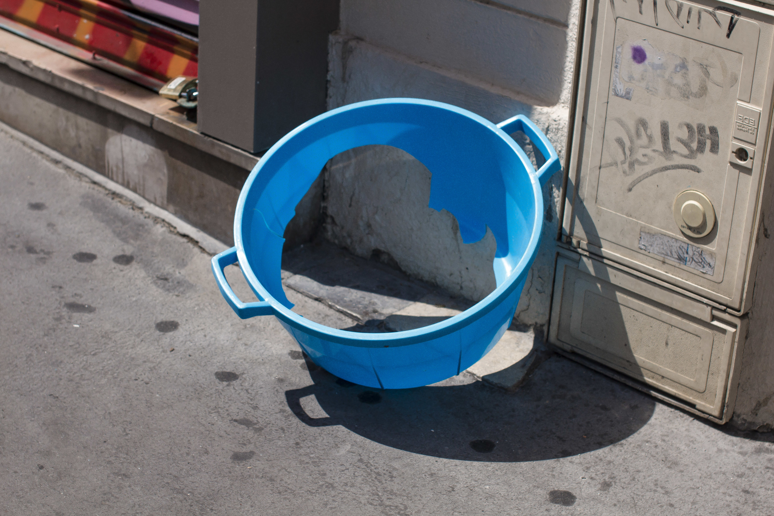 Street_Apres 01_Paris_Bucket