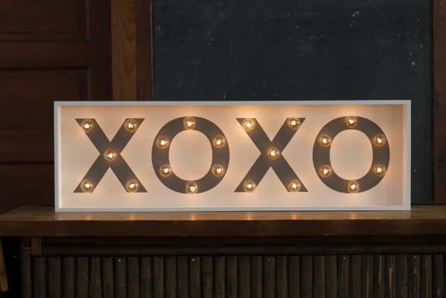 XOXO Sign