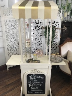 Lemonade Cart with drinks.jpg