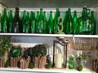 bottle and decor rental - tabletop