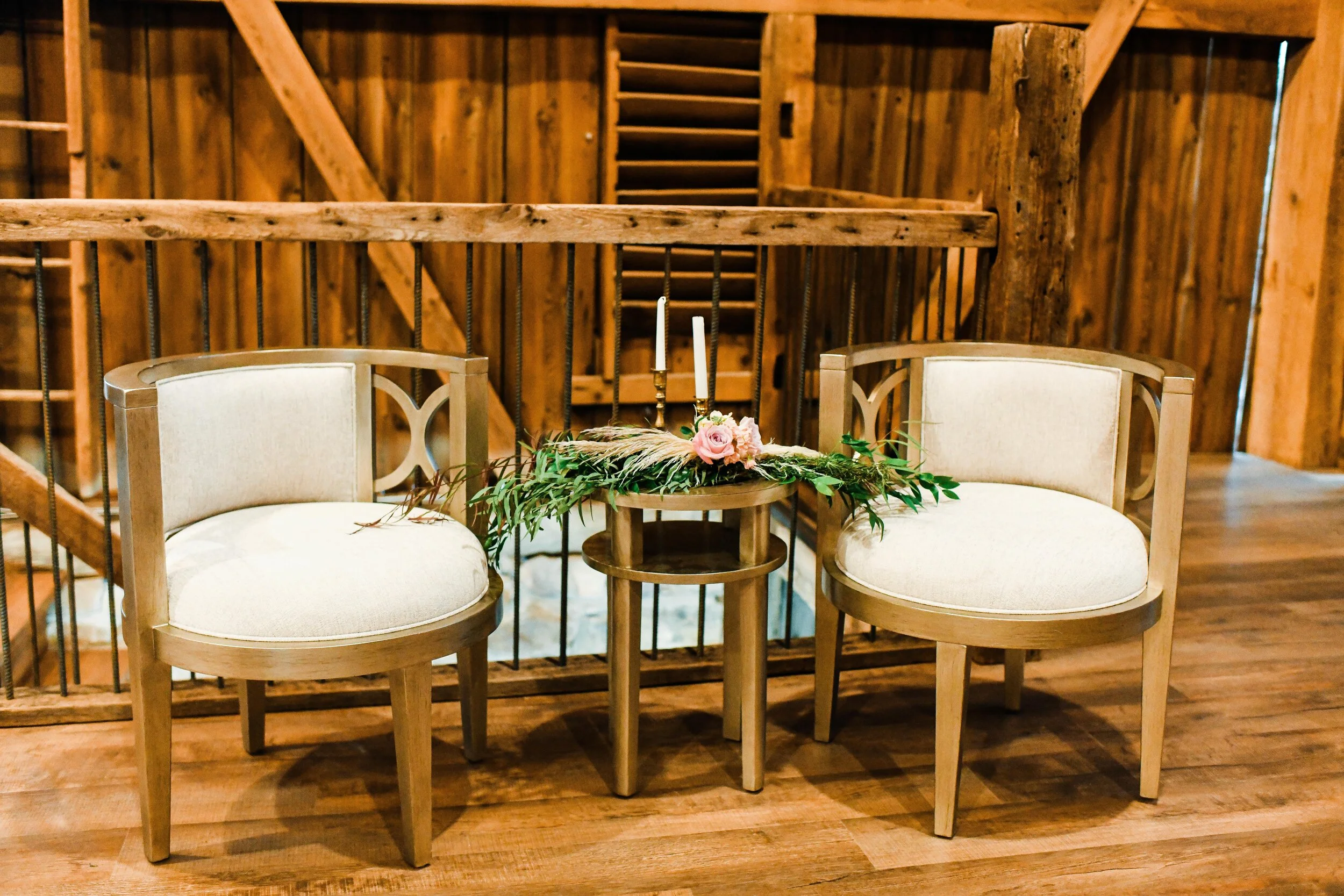 Petit Lounge Rental