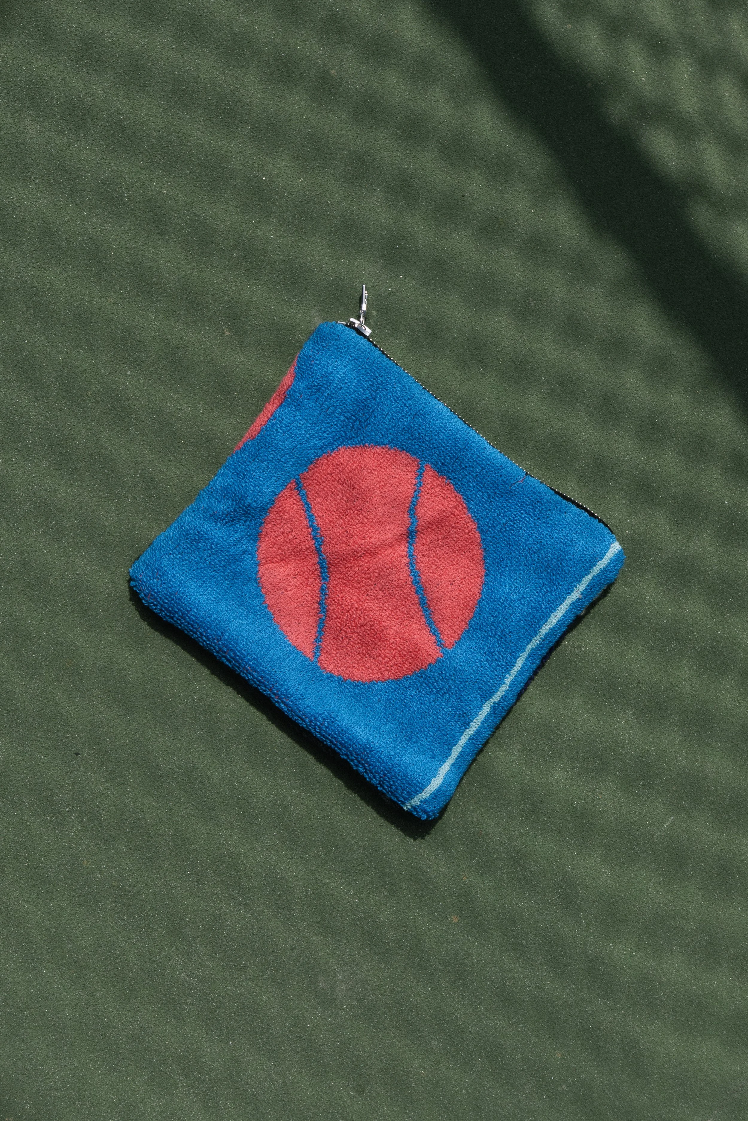 L11 Tennis Pouch: 0149