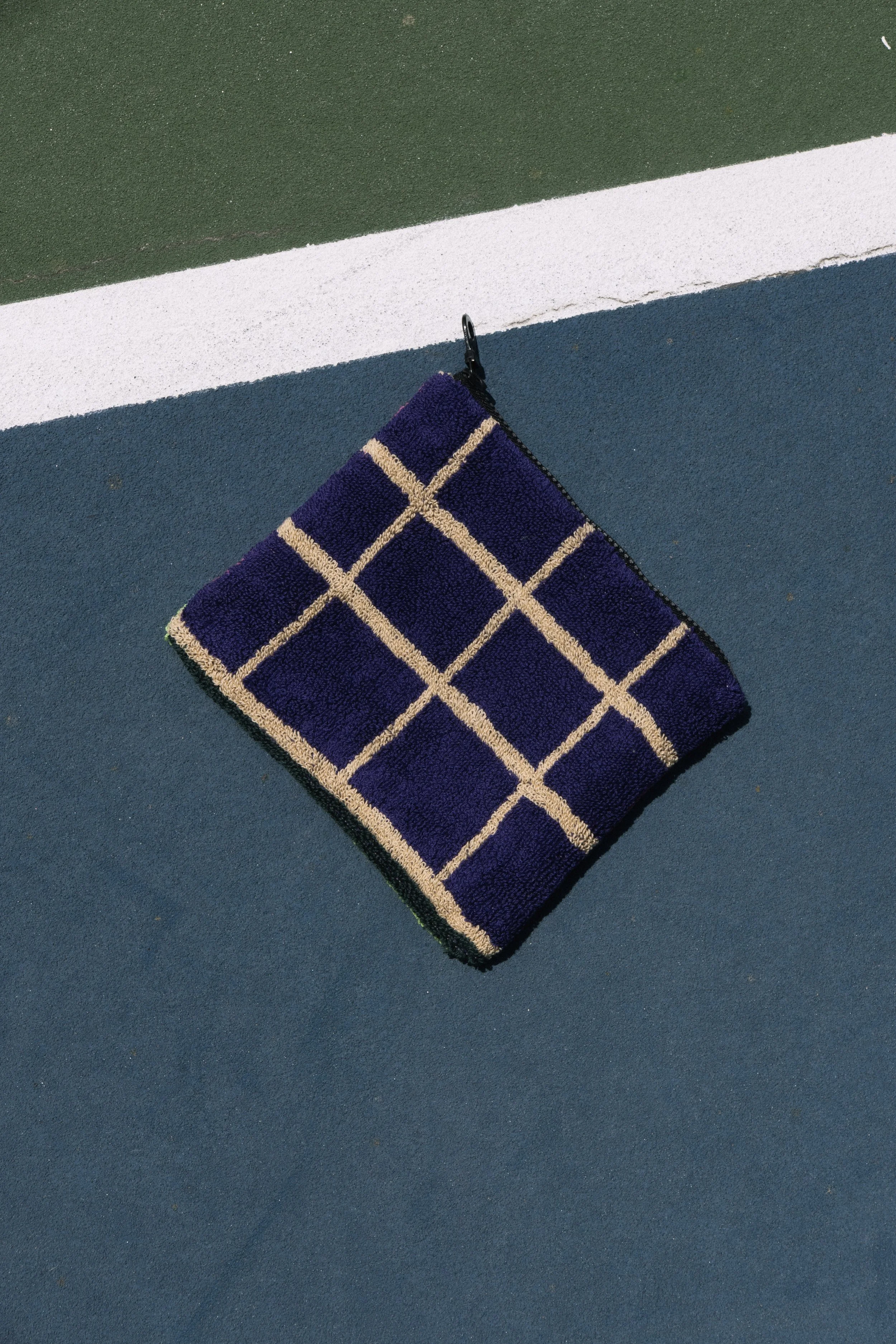 L11 Tennis Pouch: 0142