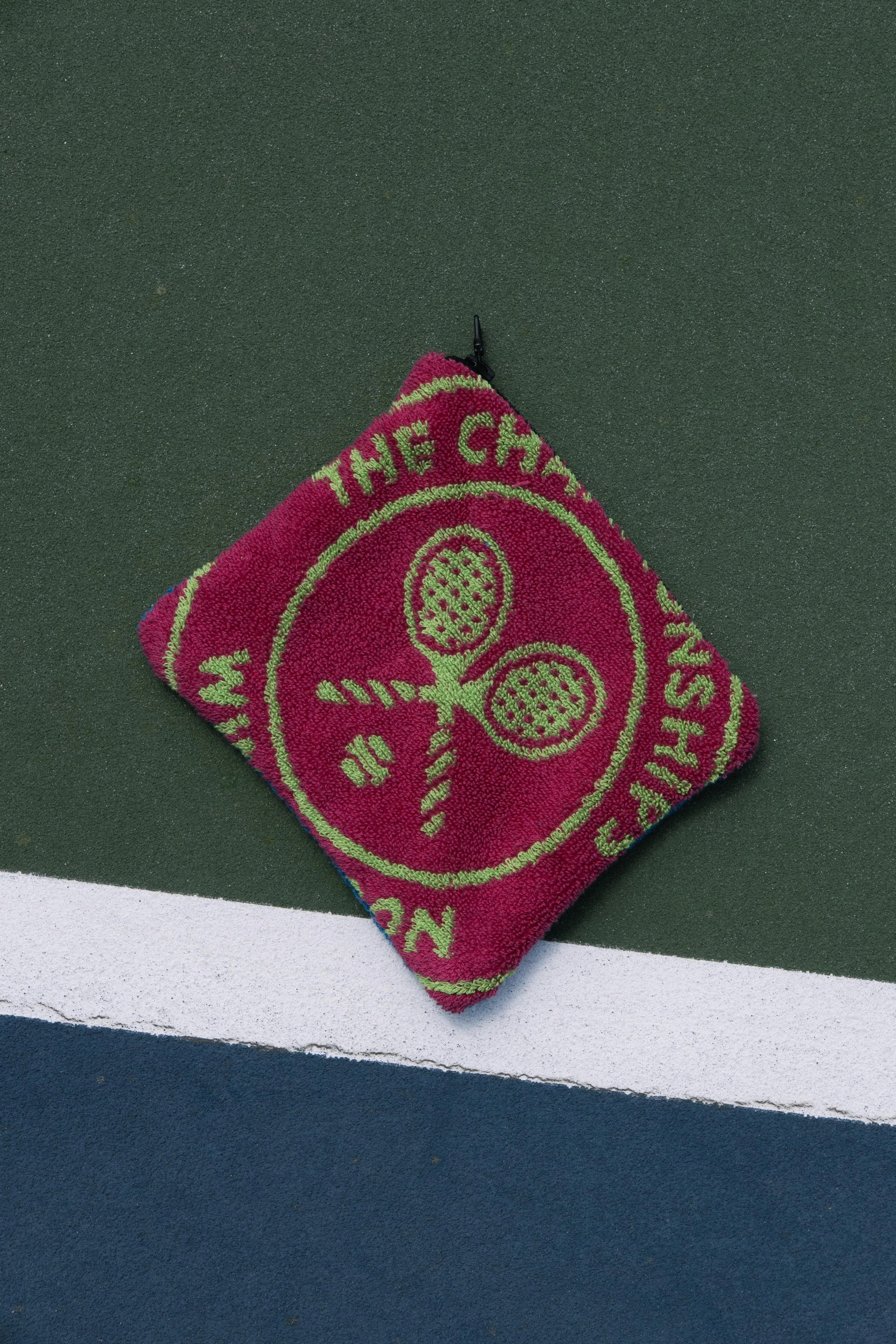 L11 Tennis Pouch: 0153