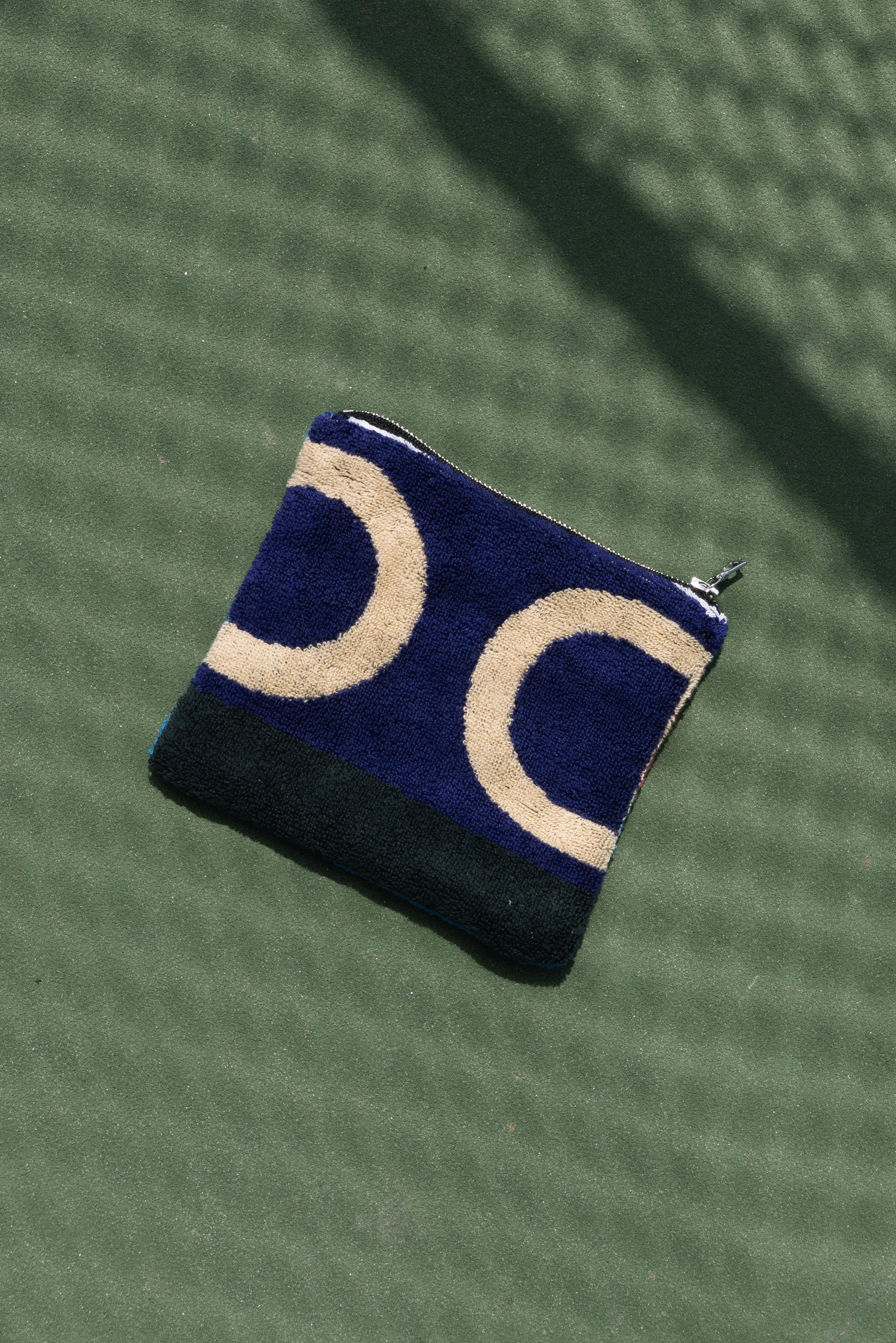 127-_1161631.jpg