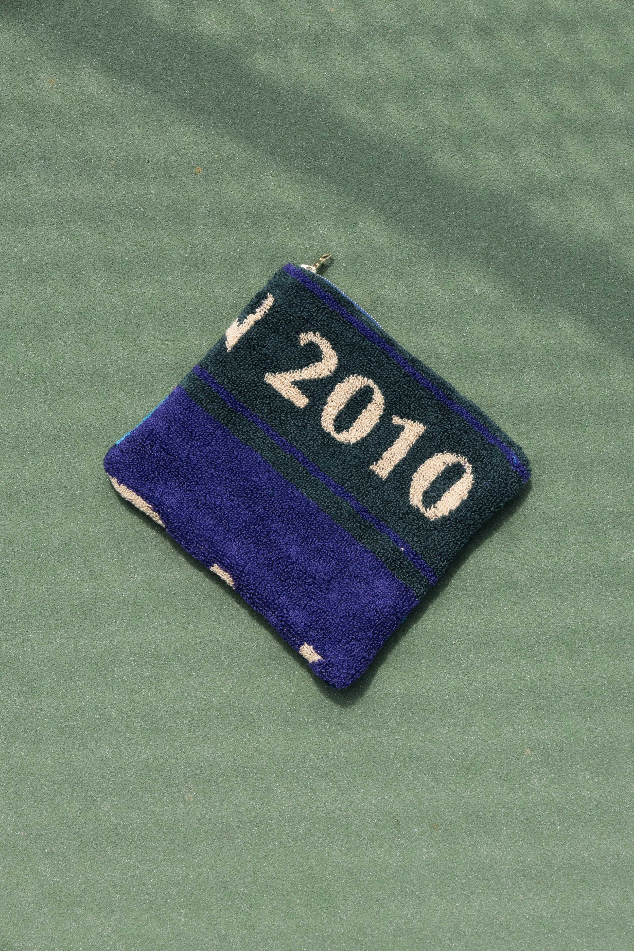 L11 Tennis Pouch: 0154
